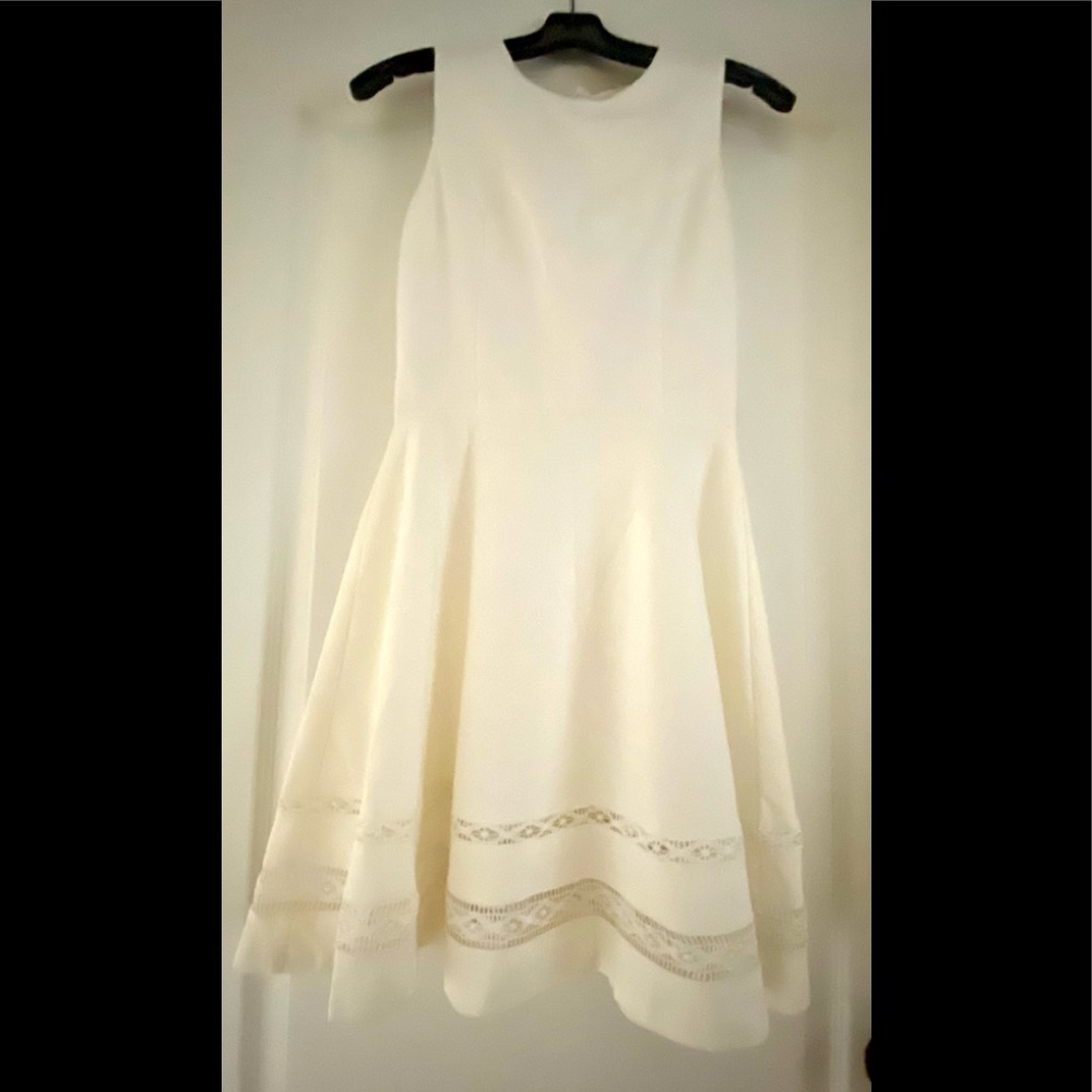 Women’s Sleeveless Dress